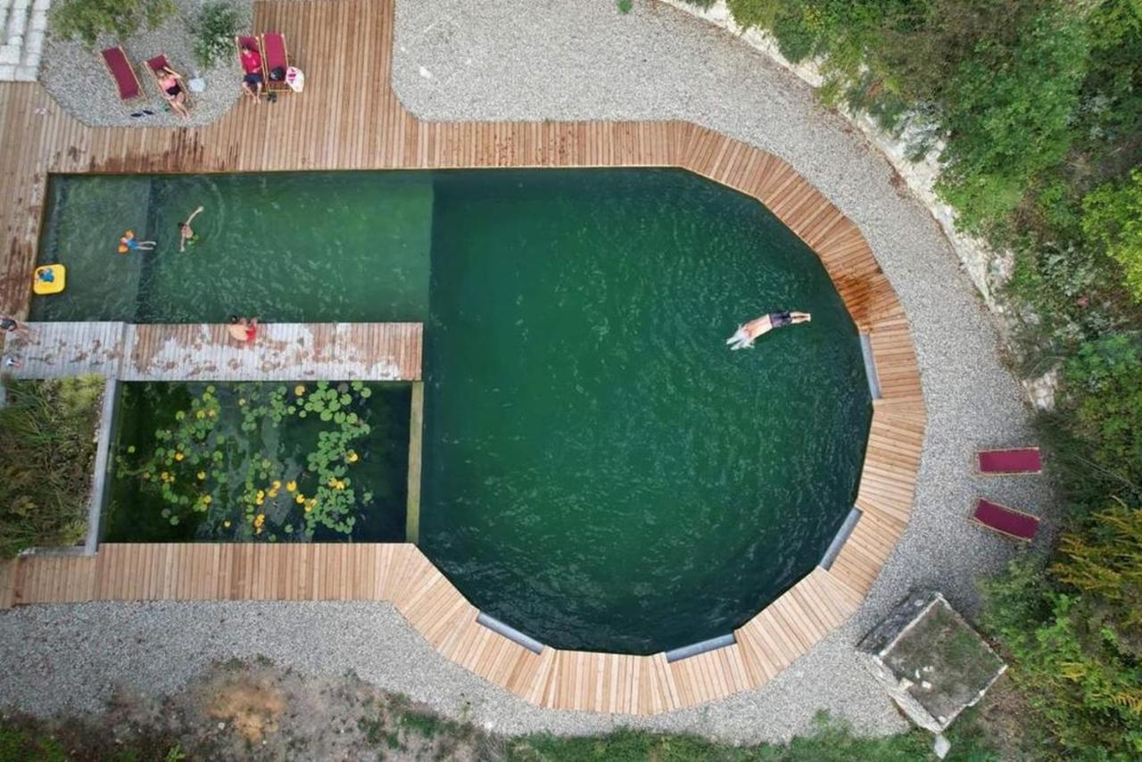 Grand Gite Les Cabanes De Fallot Pour 19 Personnes - Piscine Naturelle L'isle-Bouzon Esterno foto